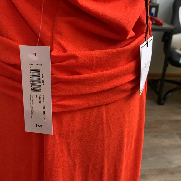 NWT dress - Picture 9 of 9